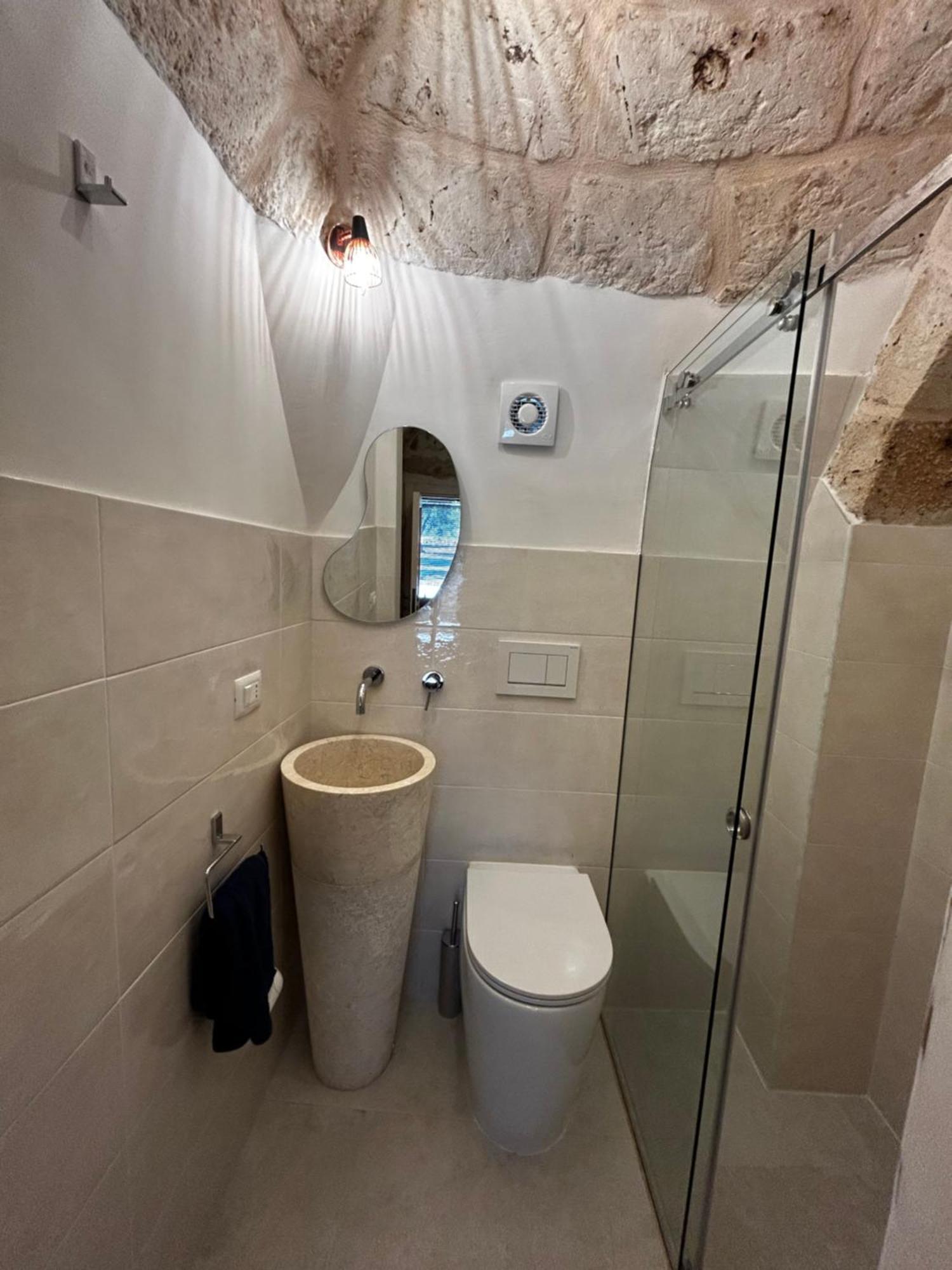 ペッツェ・ディ・グレーコ Il Trullo Di Bina Bed & Breakfast エクステリア 写真