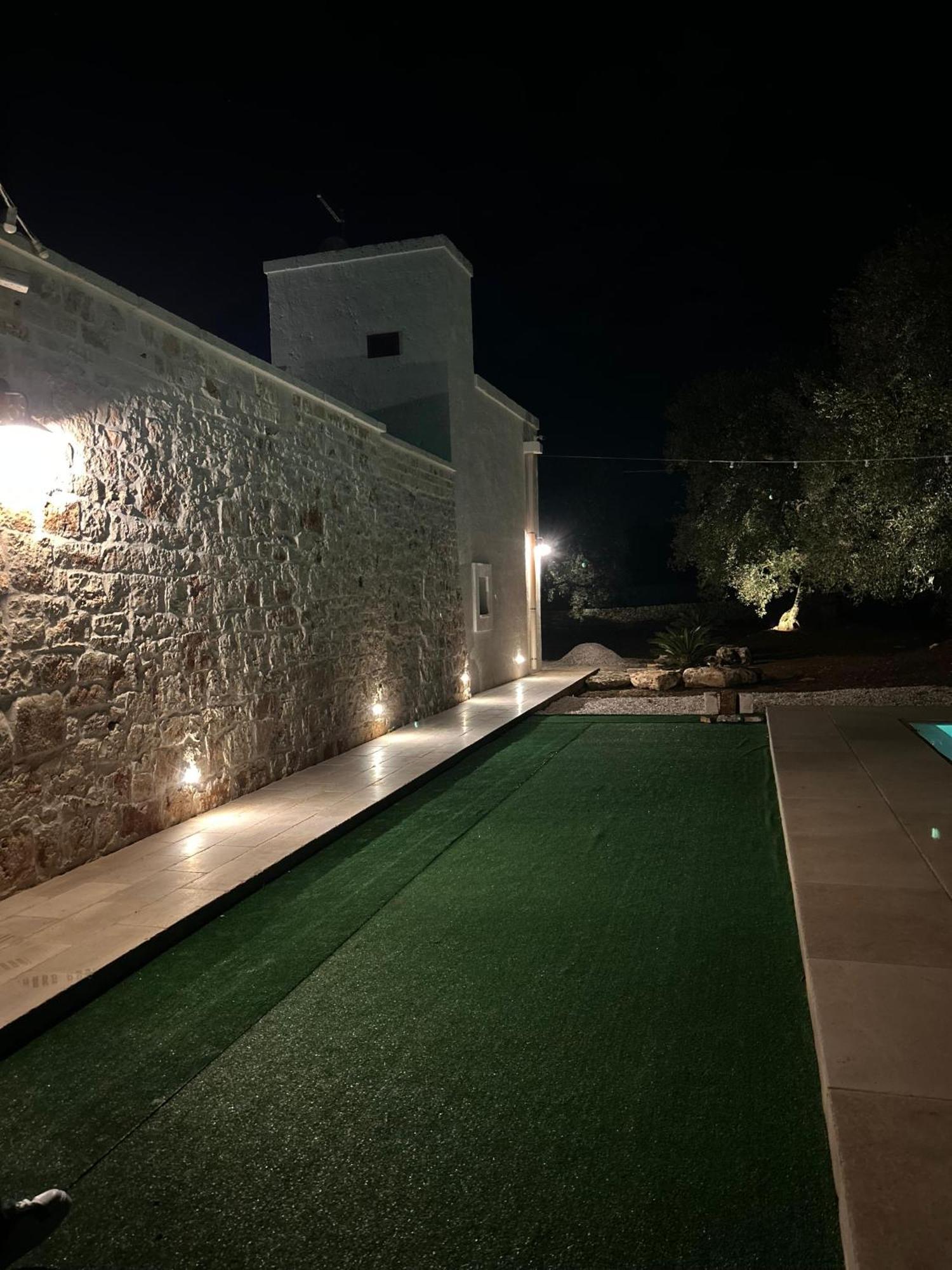 ペッツェ・ディ・グレーコ Il Trullo Di Bina Bed & Breakfast エクステリア 写真